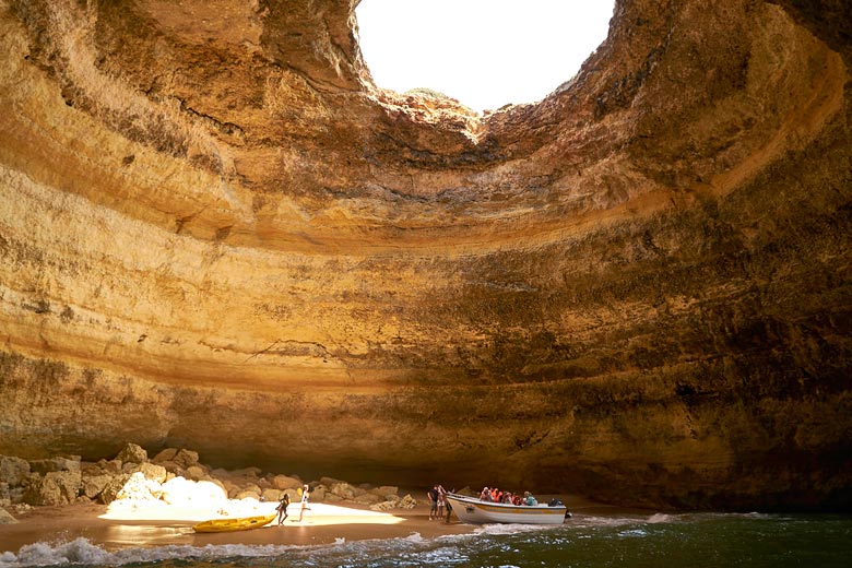 Exploring Algarve caves by boat