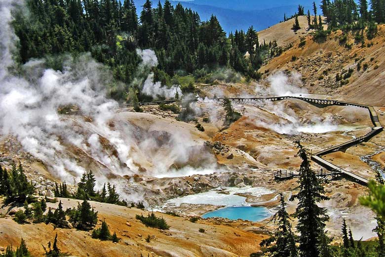 Bumpass Hell hot springs, Lassen Volcanic National Park