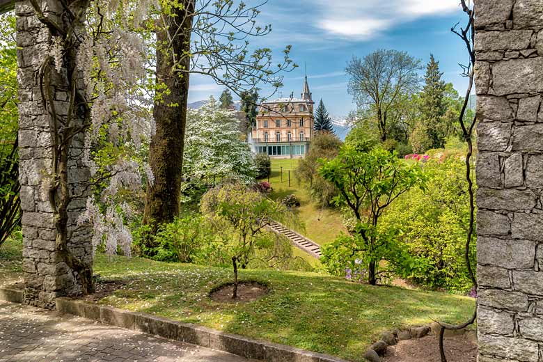 Meander in the gardens at Villa Taranto