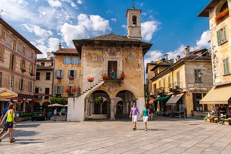 Roaming around Isola San Giulio