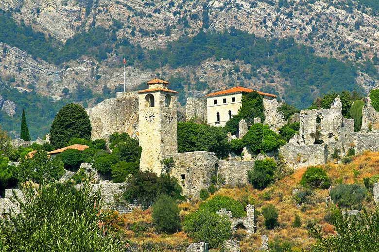 Visiting the ruins of Stari Bar