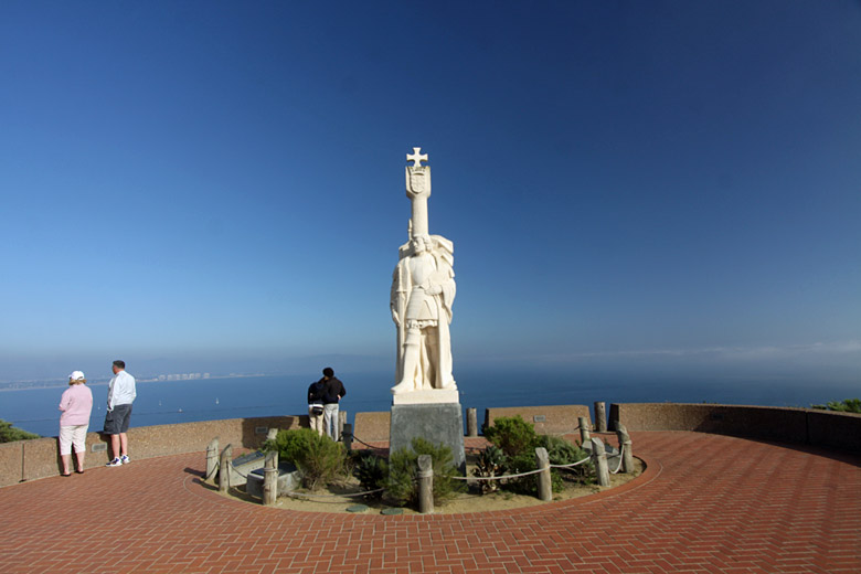 See big ocean views from the summit of Mount Soledad