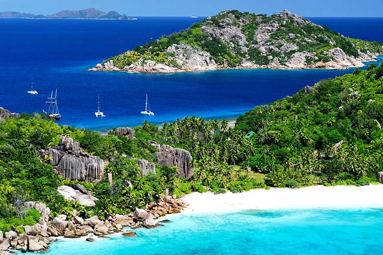 The Sisters, two islands east of Praslin